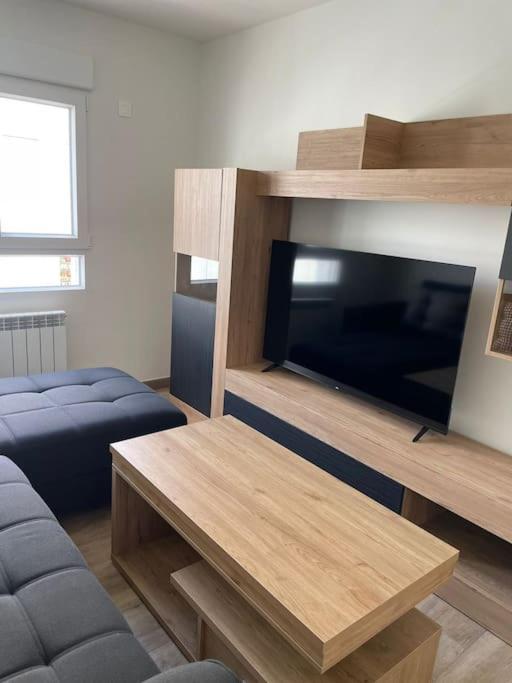 Adoracte 4 Mieres Apartamentos Exterior photo