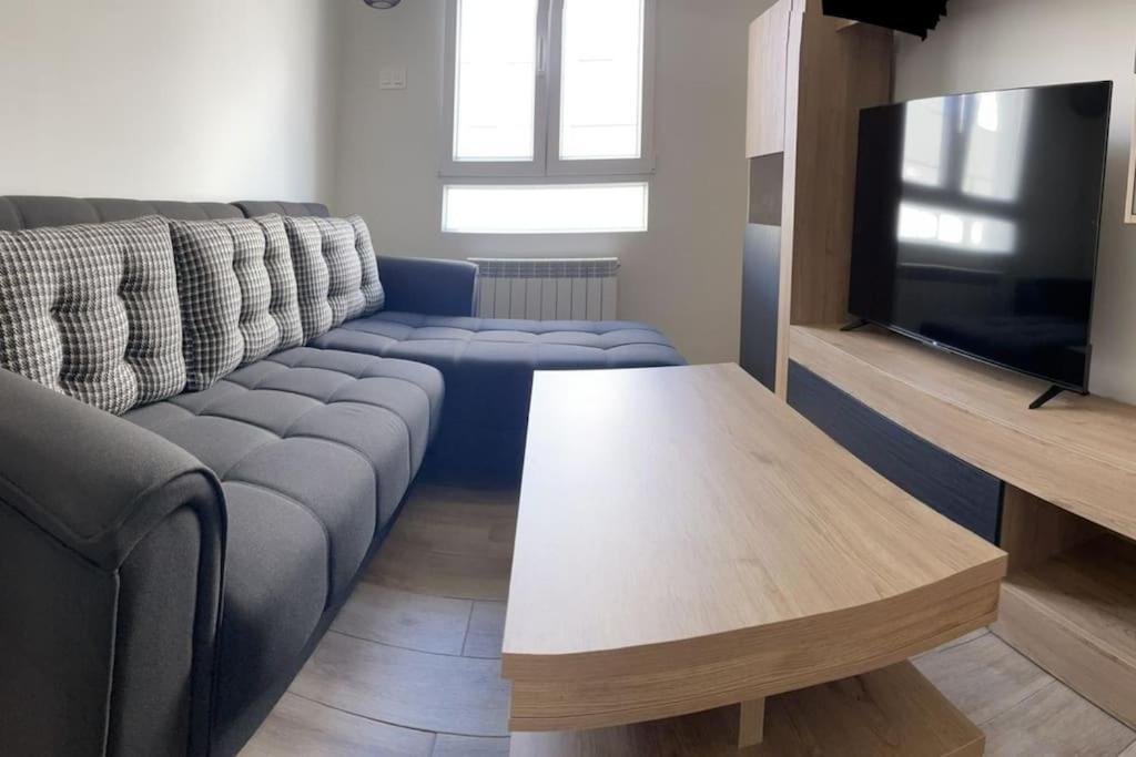 Adoracte 4 Mieres Apartamentos Exterior photo